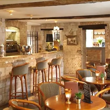 Château De Cocove Hotel 4*