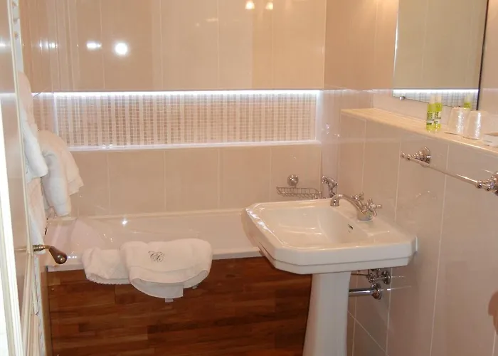 Chateau De Cocove 4*