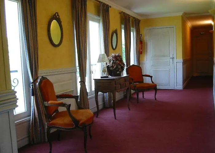 Chateau De Cocove Hotel 4*