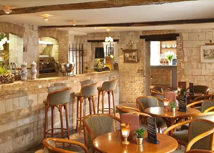 Chateau De Cocove Hotel 4*